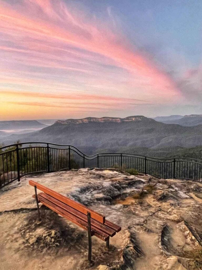 expert guides Leura the Blue Mountains’ history.