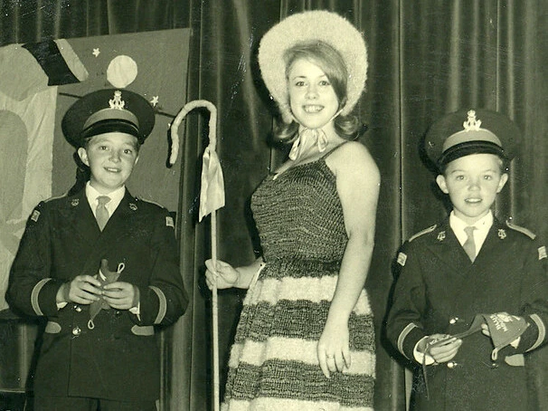 Little Bo Peep at the Katoomba Woolfiesta 1963 stage event, Blue Mountains history
